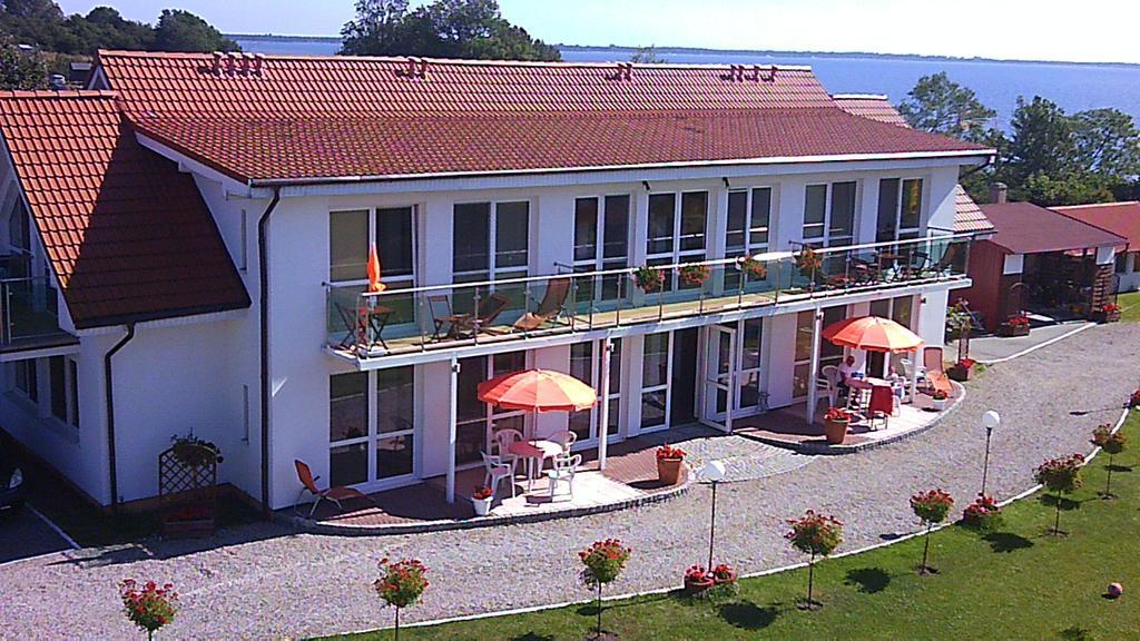 Eugen Apartments Swarzewo Buitenkant foto